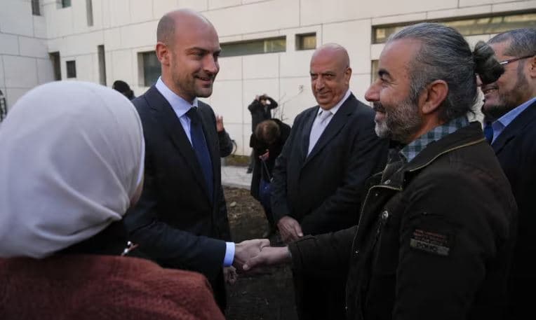 Ministrat francezë dhe gjermanë do të takohen me liderin e ri të Sirisë