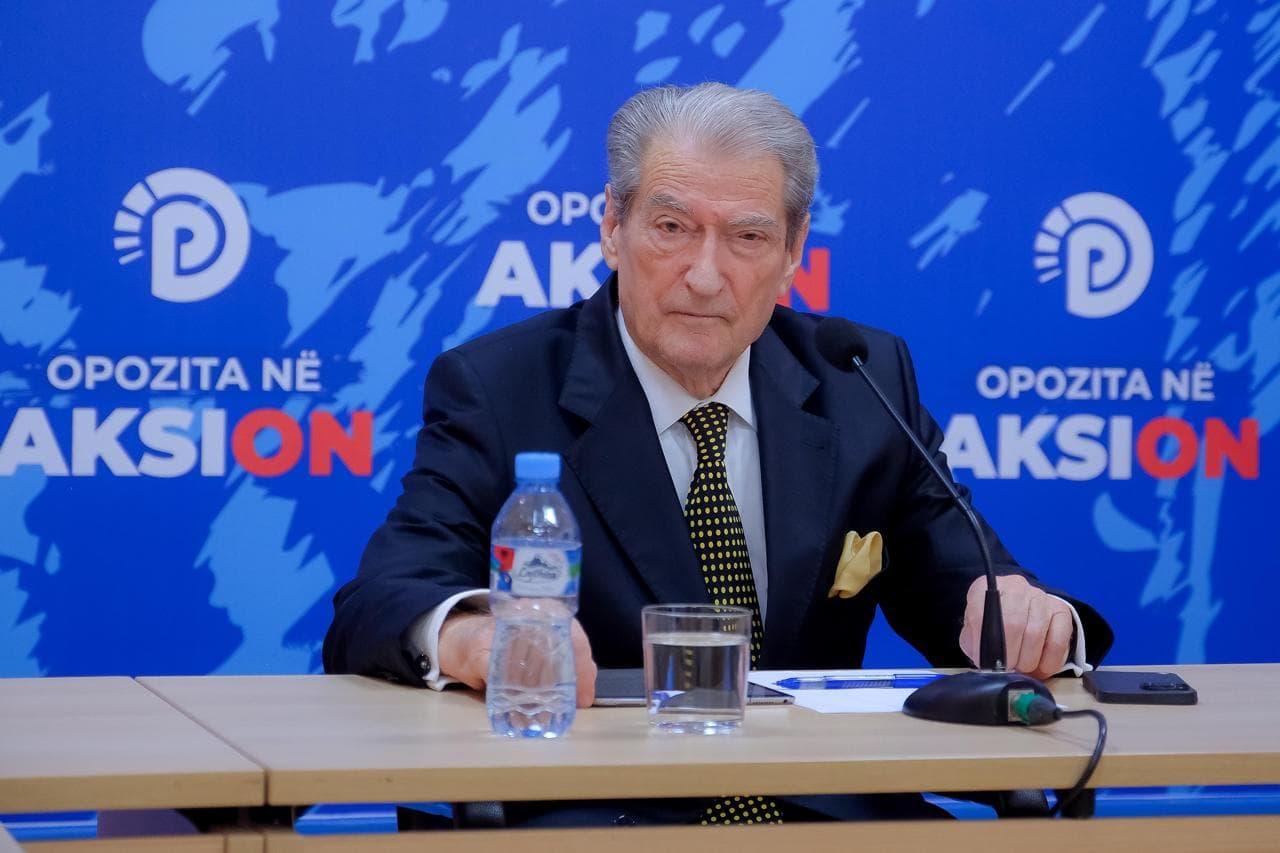 Thumanë-Kashar me pagesë, Berisha fton banorët në protestë: Taksë raciste