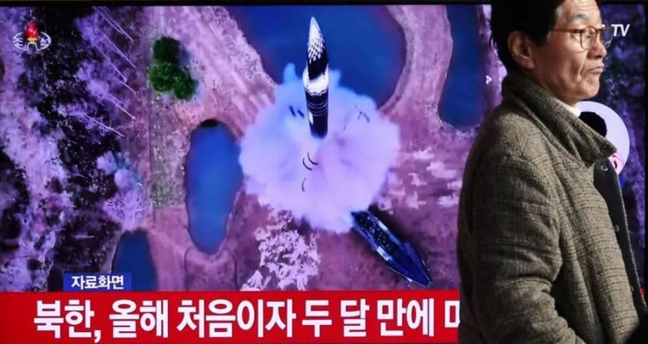 Koreja e Veriut lëshon raketën e parë balistike në dy muaj