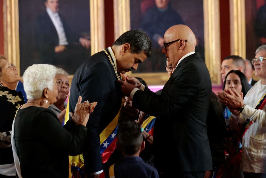 Venezuelë, Maduro betohet për një mandat të tretë si President 