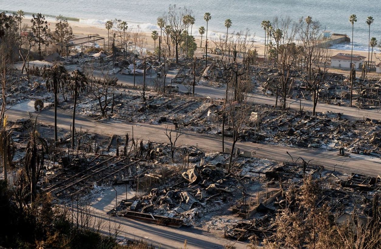 24 viktima nga zjarret në Los Angeles/ Dëmi ekonomik, 250 miliardë dollarë 