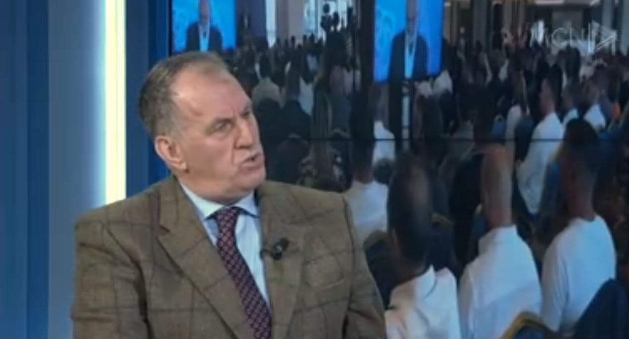 Qefalia: Normale, prania e deputetëve të PS në takimet e diasporës. Veliaj është në fushatë (VIDEO)