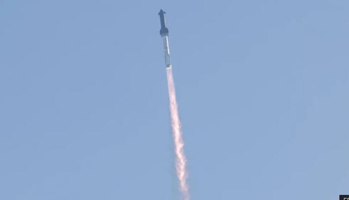 Raketa e SpaceX shpërthen pas nisjes, disa linja ajrore detyrohen të devijojnë fluturimet