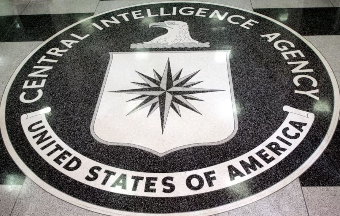 Zbuloi planet e Izraelit për të goditur Iranin, punonjësi i CIA-s pranon fajësinë 