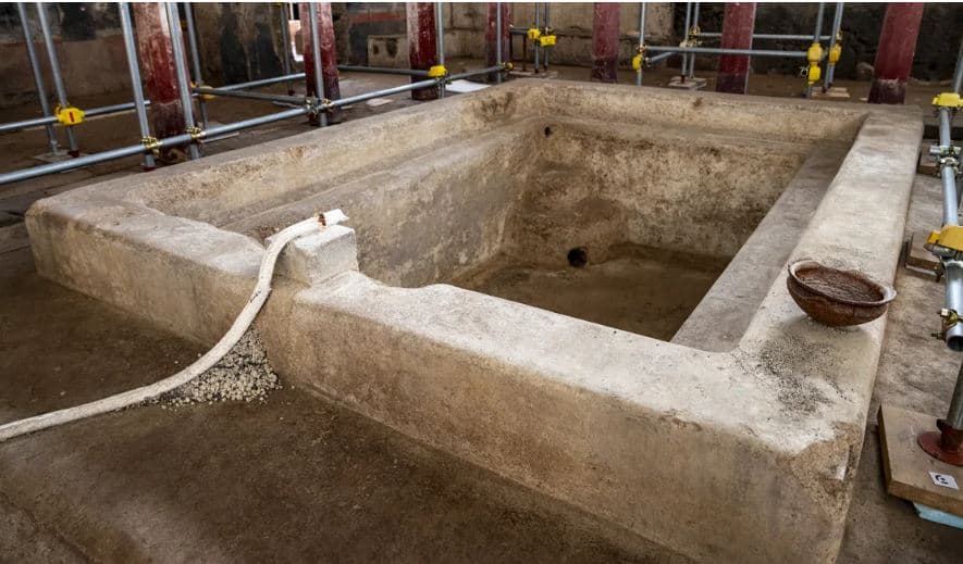 Arkeologët zbulojnë një banjë termale luksoze në Pompei