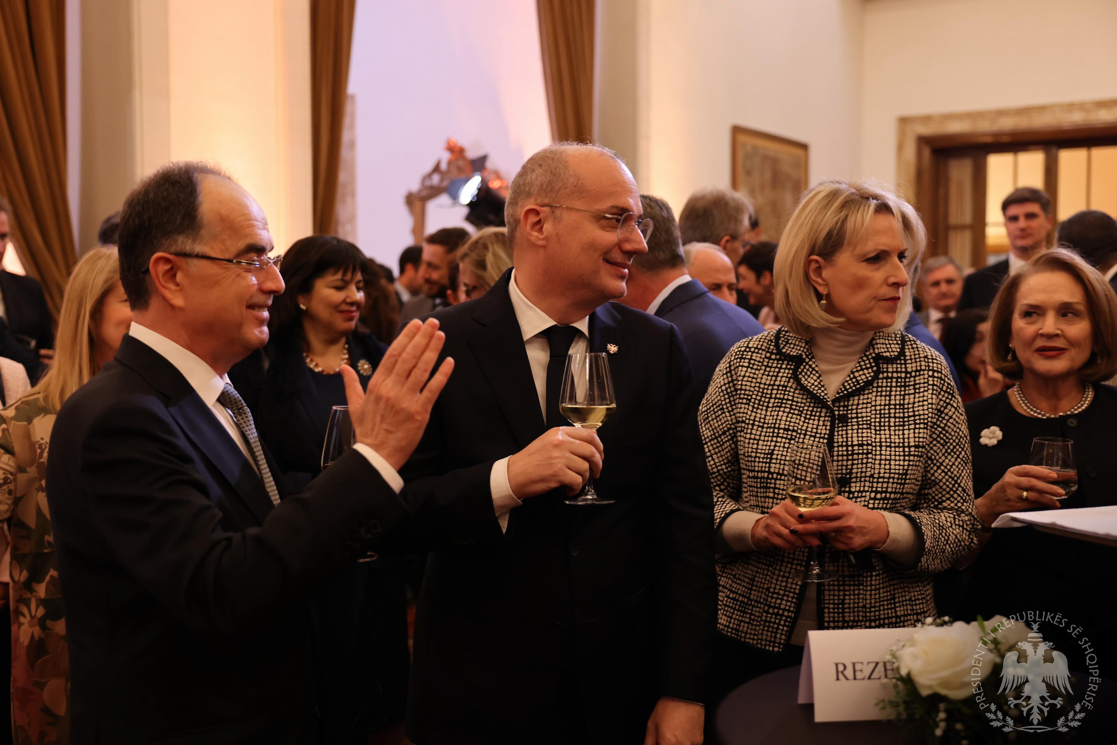 Begaj pret Trupin Diplomatik: BE e vetmja alternativë për Shqipërinë. Sfidë, cilësia e dialogut politik