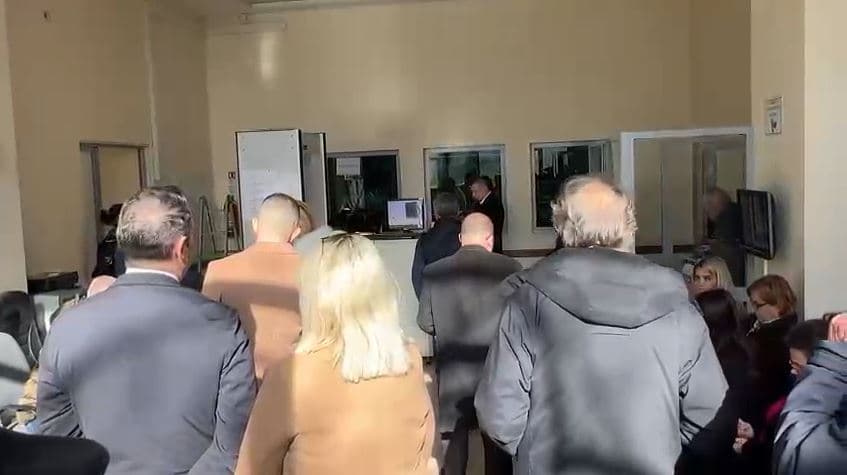 Padia për shpifje, Këlliçi dhe Bolino përballen në gjykatë (VIDEO)