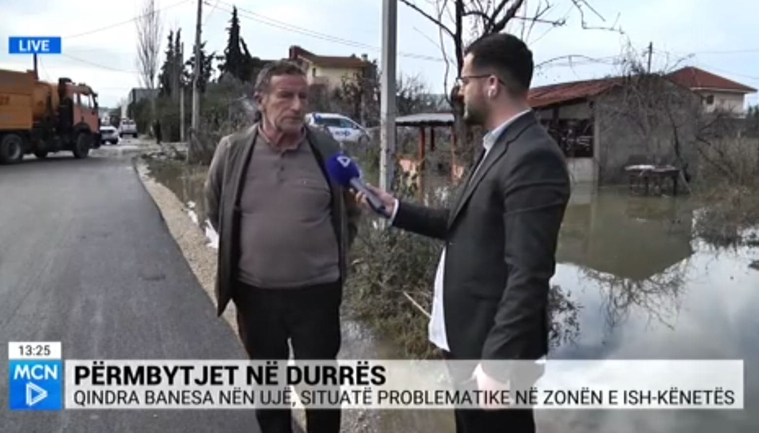 Ministri Vëngu viziton zonën e ish-Kënetës në Durrës, banori: Shteti të vërë dorë