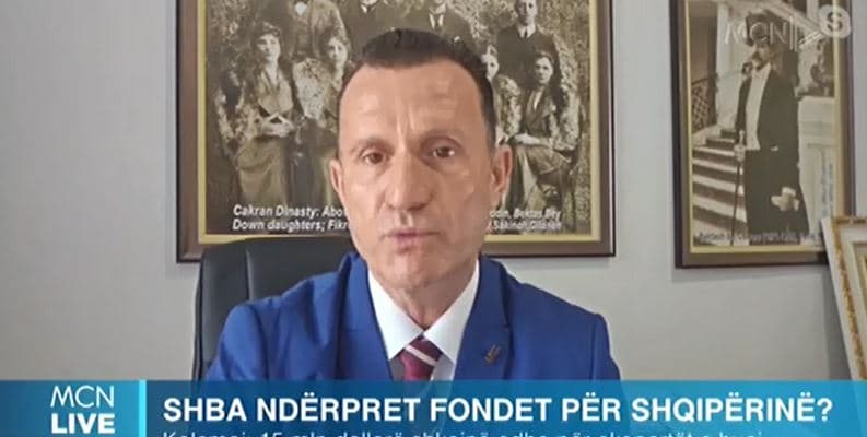 Cakrani: Pro vendimit të Trump për fondet. Në Shqipëri po vjedhin hajdutët nën mburojën e shoqatave!