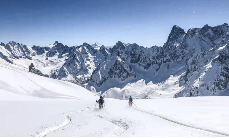Orteku godet zonat jashtë pistës, humbin jetën 5 skiatorë në Alpet franceze 