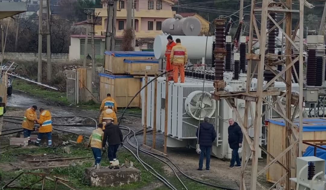 Lezha në terr prej mbrëmjes së djeshme, mijëra banorë pa energji elektrike