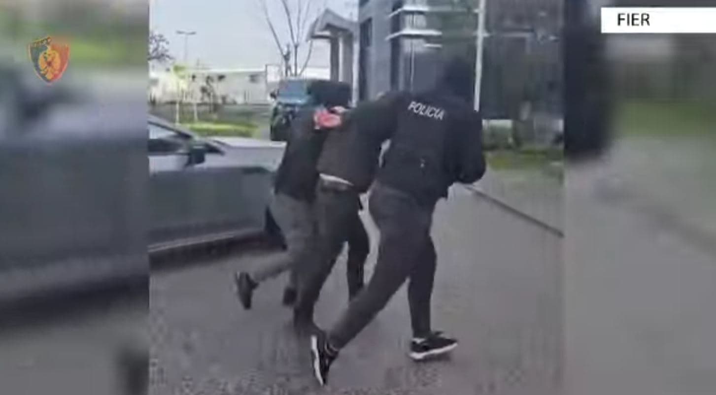 I shpallur në kërkim ndërkombëtar për pjesëmarrje në grup të strukturuar kriminal, arrestohet 34-vjeçari në Fier