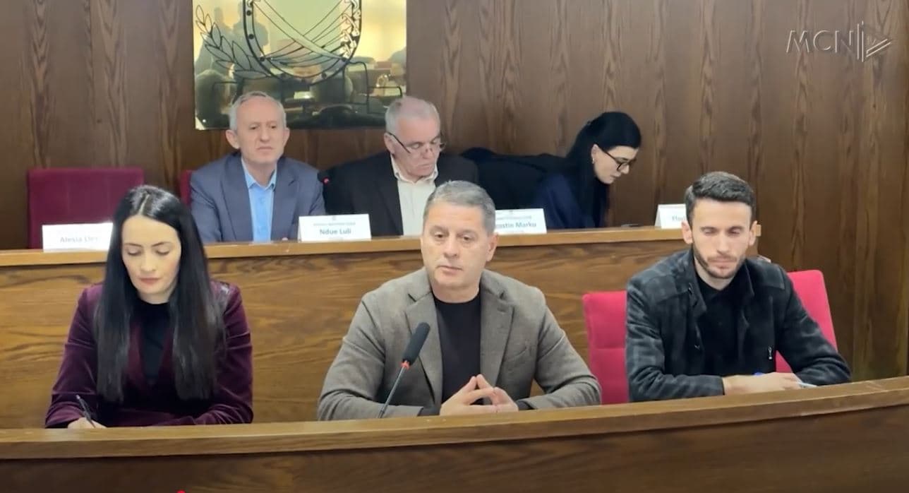Gjobat e bashkisë në sistemin e policisë/ Ndreu: Do të disiplinojmë qarkullimin rrugor (VIDEO)