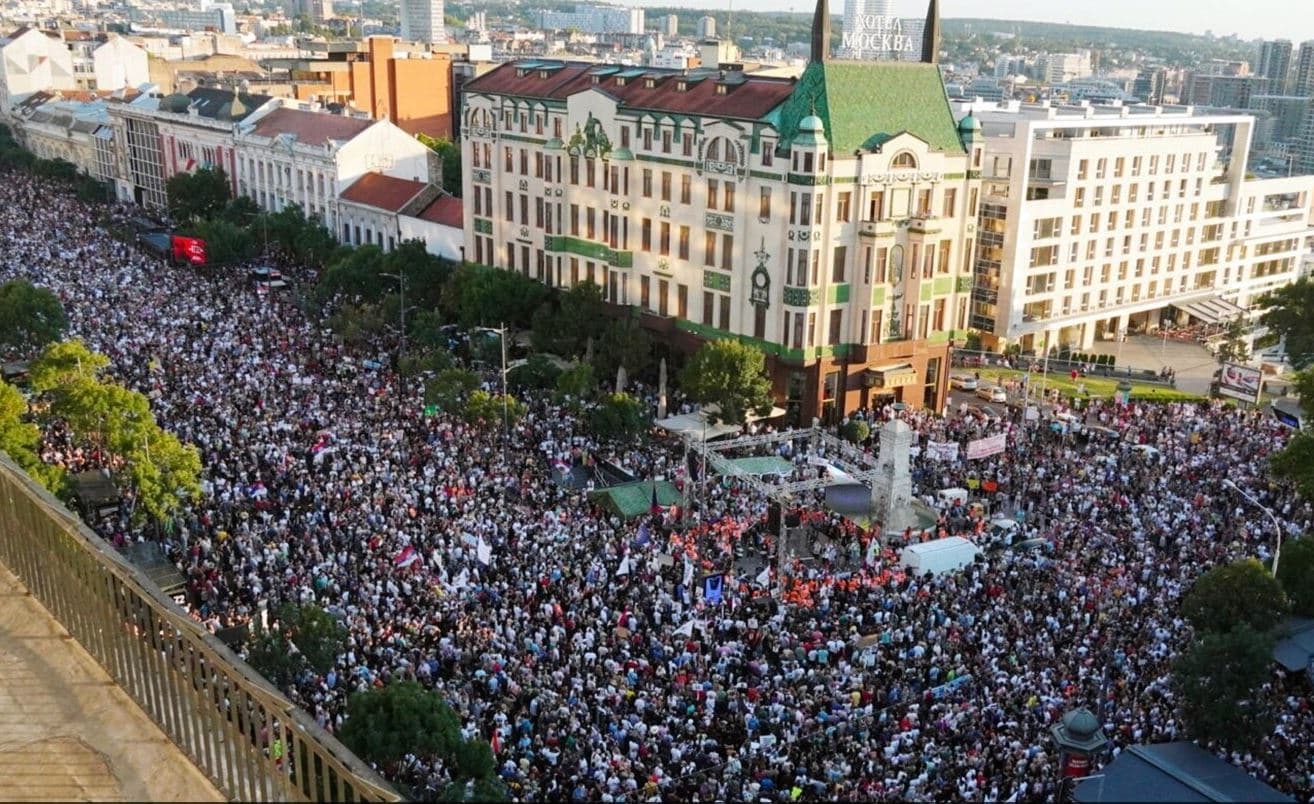  “Protestat po dëmtojnë ekonominë”/ Vuçeviç: Po ndikojnë në largimin e investitorëve