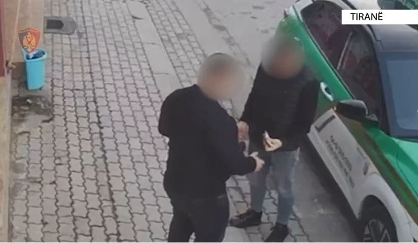  Përfituan 6 mijë € nga një biznesmen në Tiranë/ Arrestohet një person, tjetri në kërkim