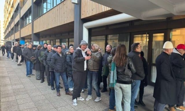 Zgjedhjet në Kosovë/ Deri në orën 15:00 kanë votuar 50 për qind e diasporës