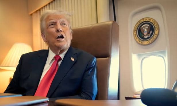 Trump vendos tarifa 25% për aluminin dhe hekurin