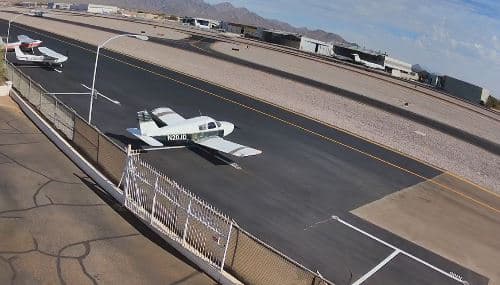 Përplasen dy avionë privatë në Arizona, një i vdekur dhe disa të plagosur