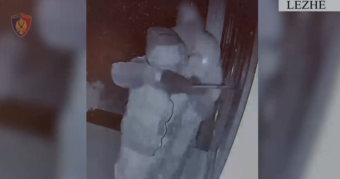 Emrat/ Grabitën 2 dyqane dhe një servis, arrestohen dy hajdutët serialë në Lezhë
