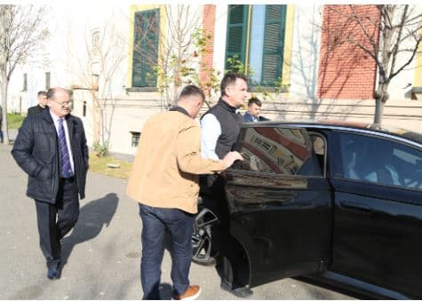 U vu në pranga me urdhër të SPAK, sot seanca ndaj Veliajt, bashkëshortes së tij dhe biznesmenëve