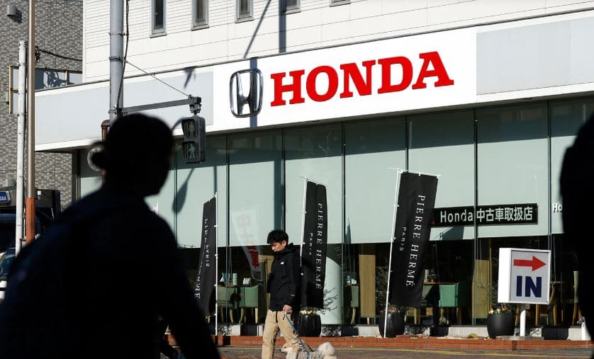Nissan dhe Honda anulojnë bisedimet për bashkimin