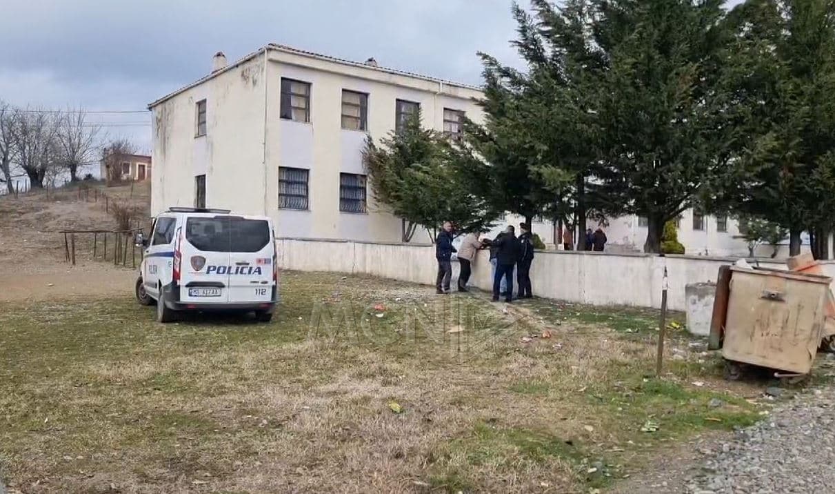  Sherr mes nxënësve në shkollën e mesme në Mat/ 17-vjeçari plagoset me thikë, policia arreston autorin