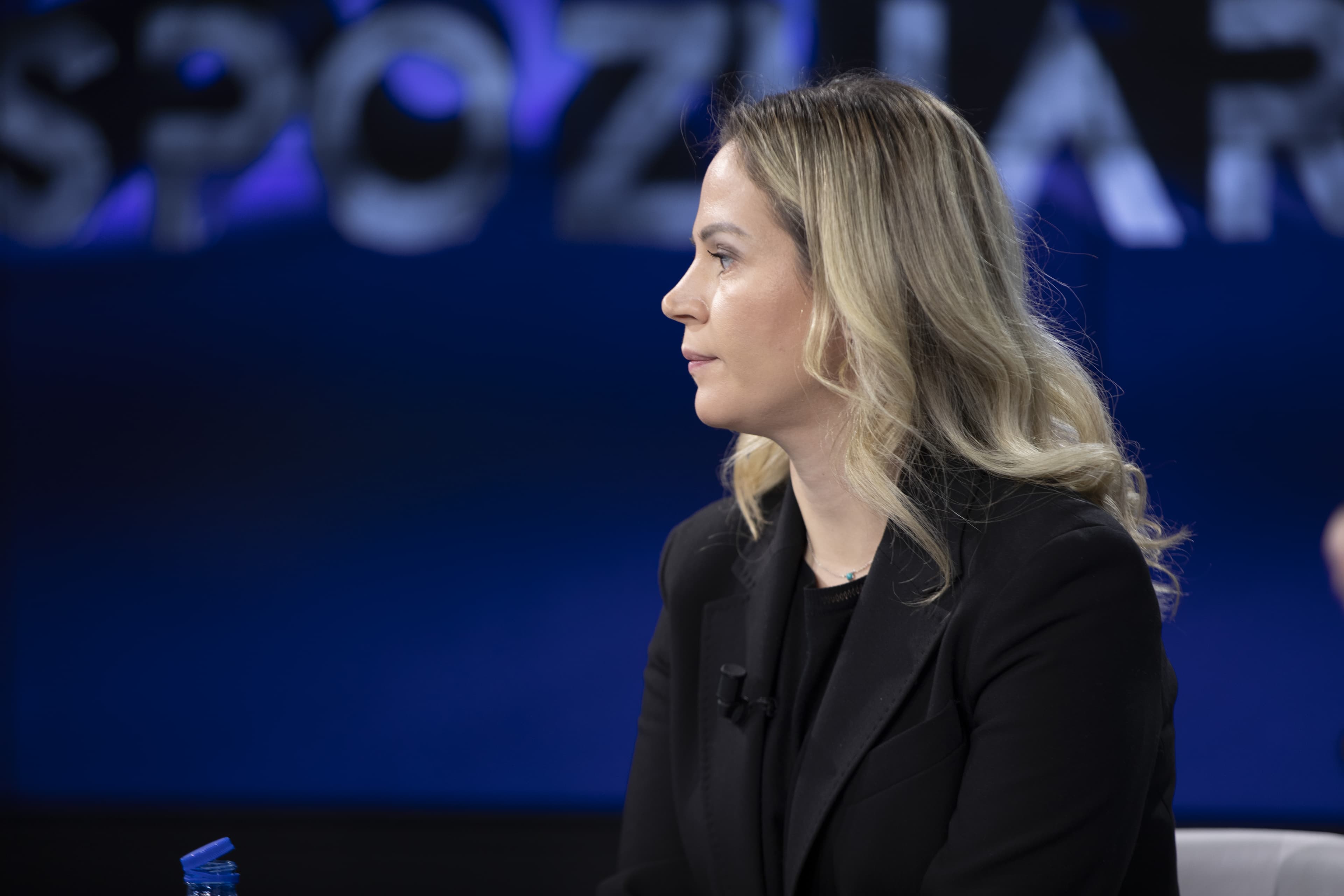 Xama: Politikanët heqin dorë nga privatësia financiare kur hyjnë në politikë
