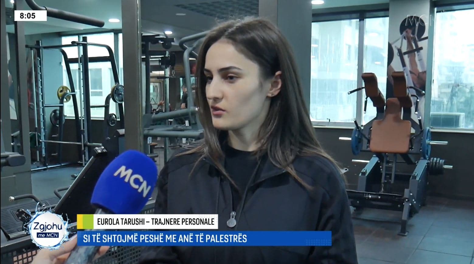 Trajnerja personale tregon regjimin ushqimor dhe ushtrimet për të shtuar peshë