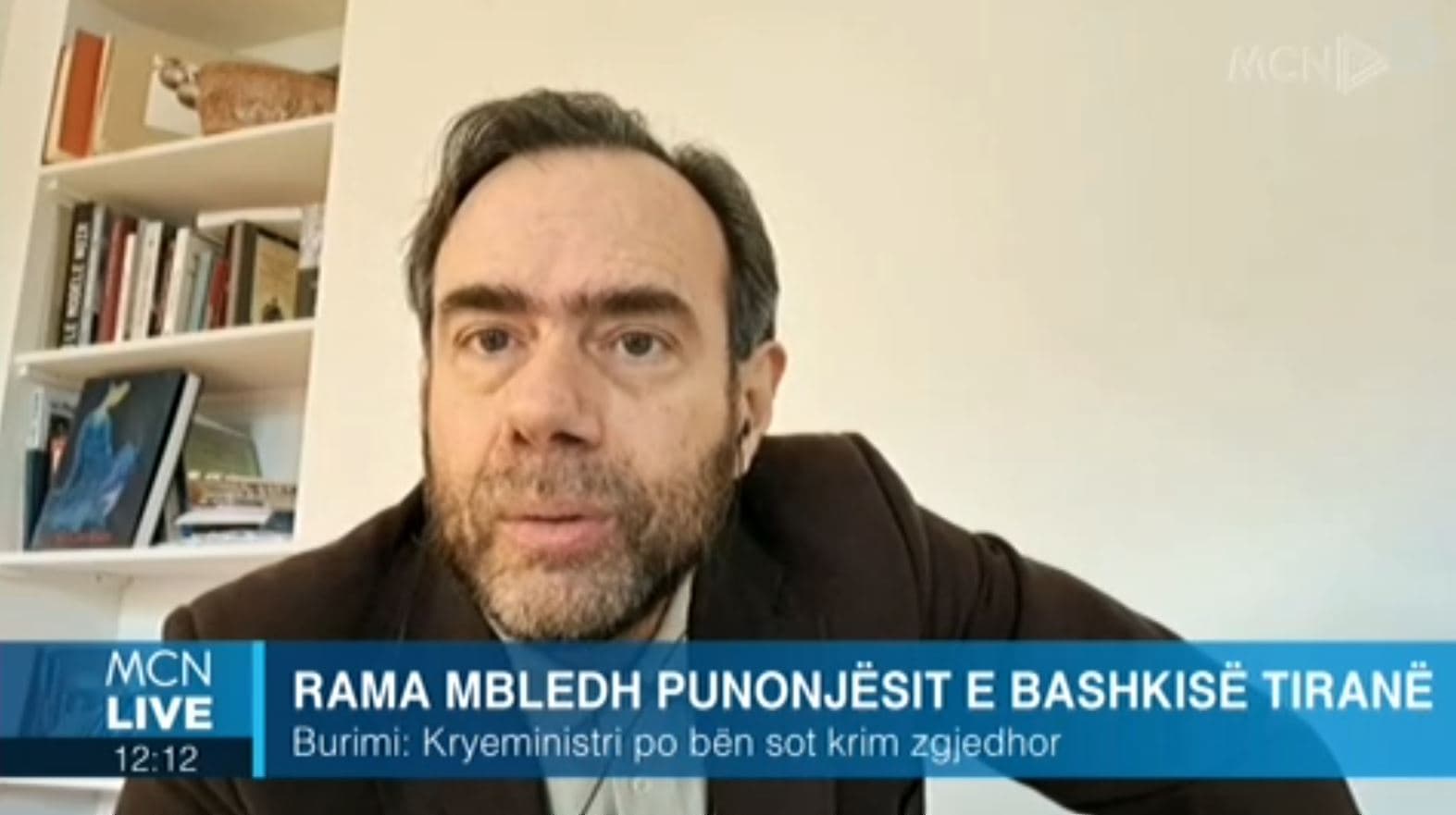 Takimi me punonjësit e bashkisë/ Burimi: Rama po bën puç kushtetues, ose krim zgjedhor. Po i hedh dorezën në fytyrë SPAK-ut 