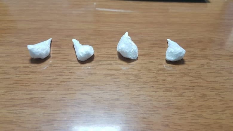 Me doza kokaine gati për shitje, arrestohet i riu në Rinas