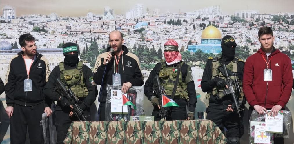 Faza e dytë e armëpushimit, Hamasi liron gjashtë pengje izraelite
