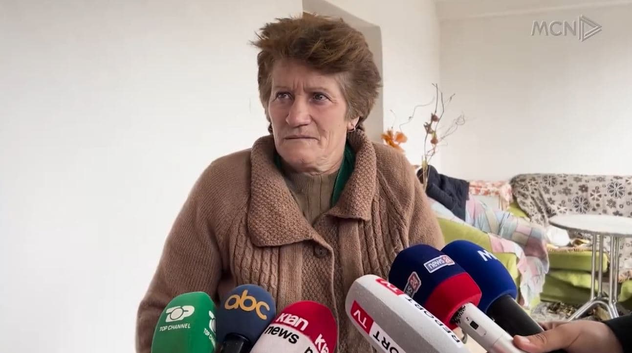 Shpërthen bombola e gazit në Maliq/ Zonja e shtëpisë: S’mbaj mend asgjë, shtëpia u mbush me tym (VIDEO)