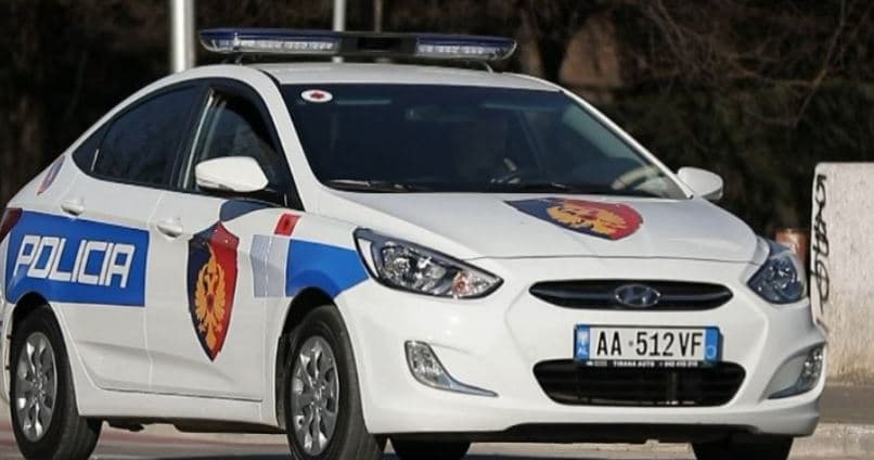 Kanosi me armë zjarri një person, shpallet në kërkim 33-vjeçari në Shkodër