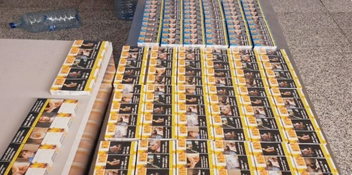 Po udhëtonte drejt Londrës, udhëtarja nga Shqipëria kapet me 124 pako cigare në Aeroportin e Prishtinës