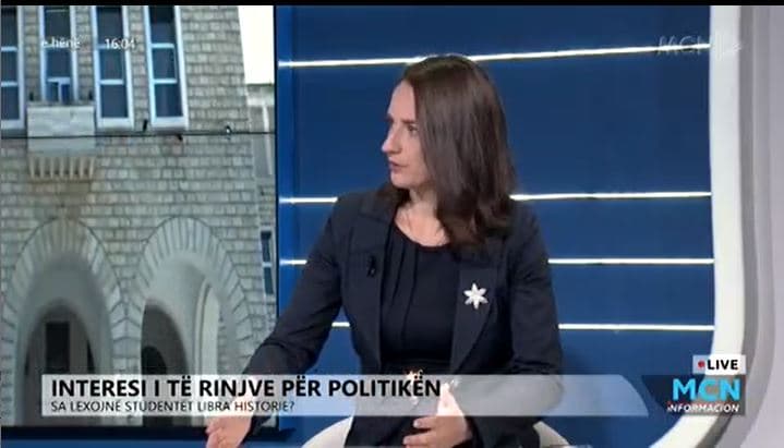 Ruçi: Të rinjtë sot lexojnë në mënyrë sipërfaqësore, nuk përqendrohen te dija (VIDEO)