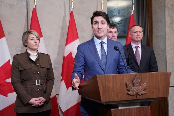 Trudeau njofton kundërmasa, tarifa 25% për produktet amerikane