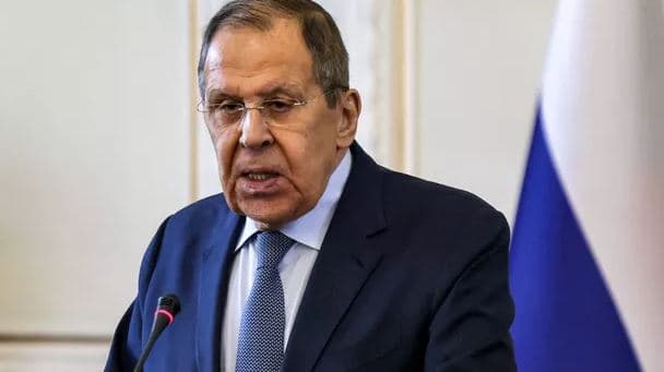 Lavrov: Kontingjenti ushtarak i BE-së në Ukrainë do të thotë luftë e drejtpërdrejtë kundër Rusisë 