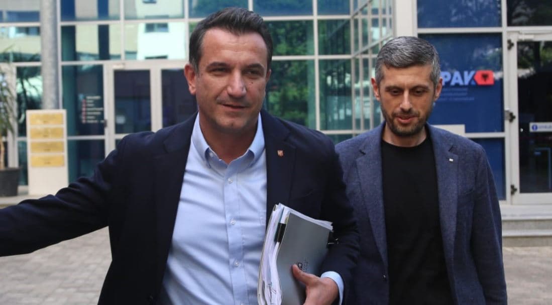 Veliaj: Po më persekutohet familja nga një noter me 5-a! Më shumë do them nesër në seancë 