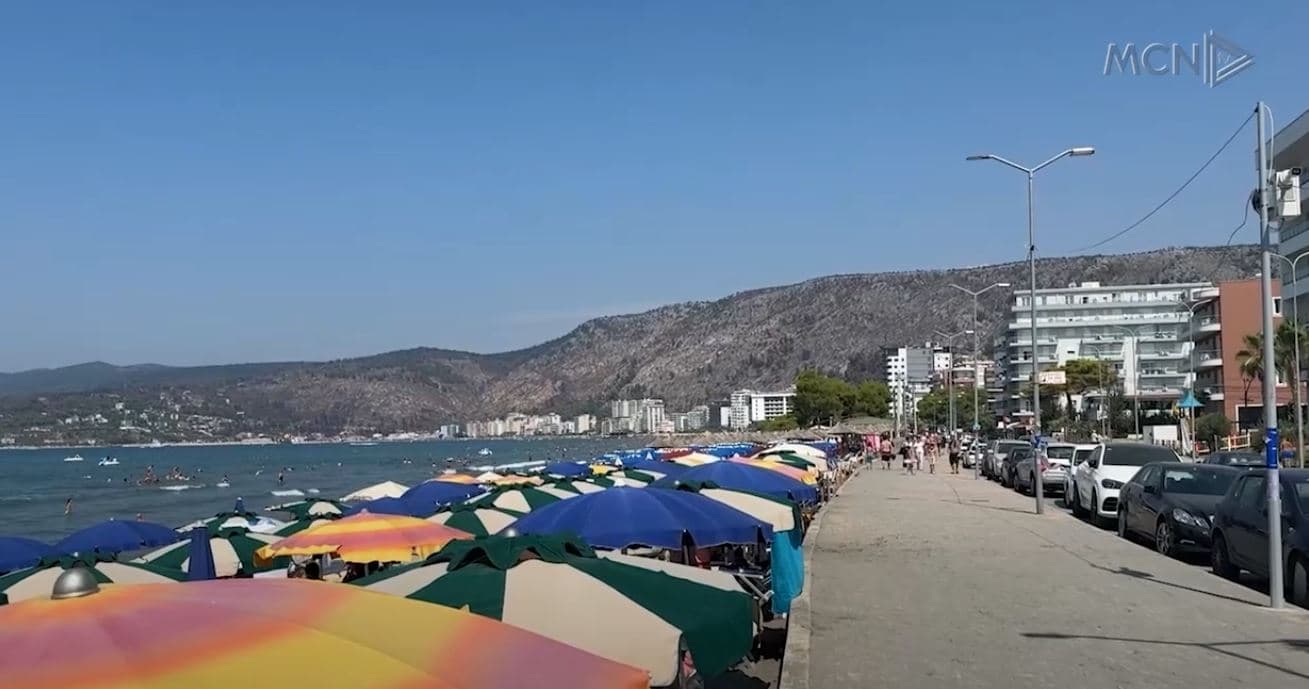 “Shezlongë nga hotelet, pjesa tjetër publike”, Përplasje për menaxhimin e bregdetit (VIDEO)