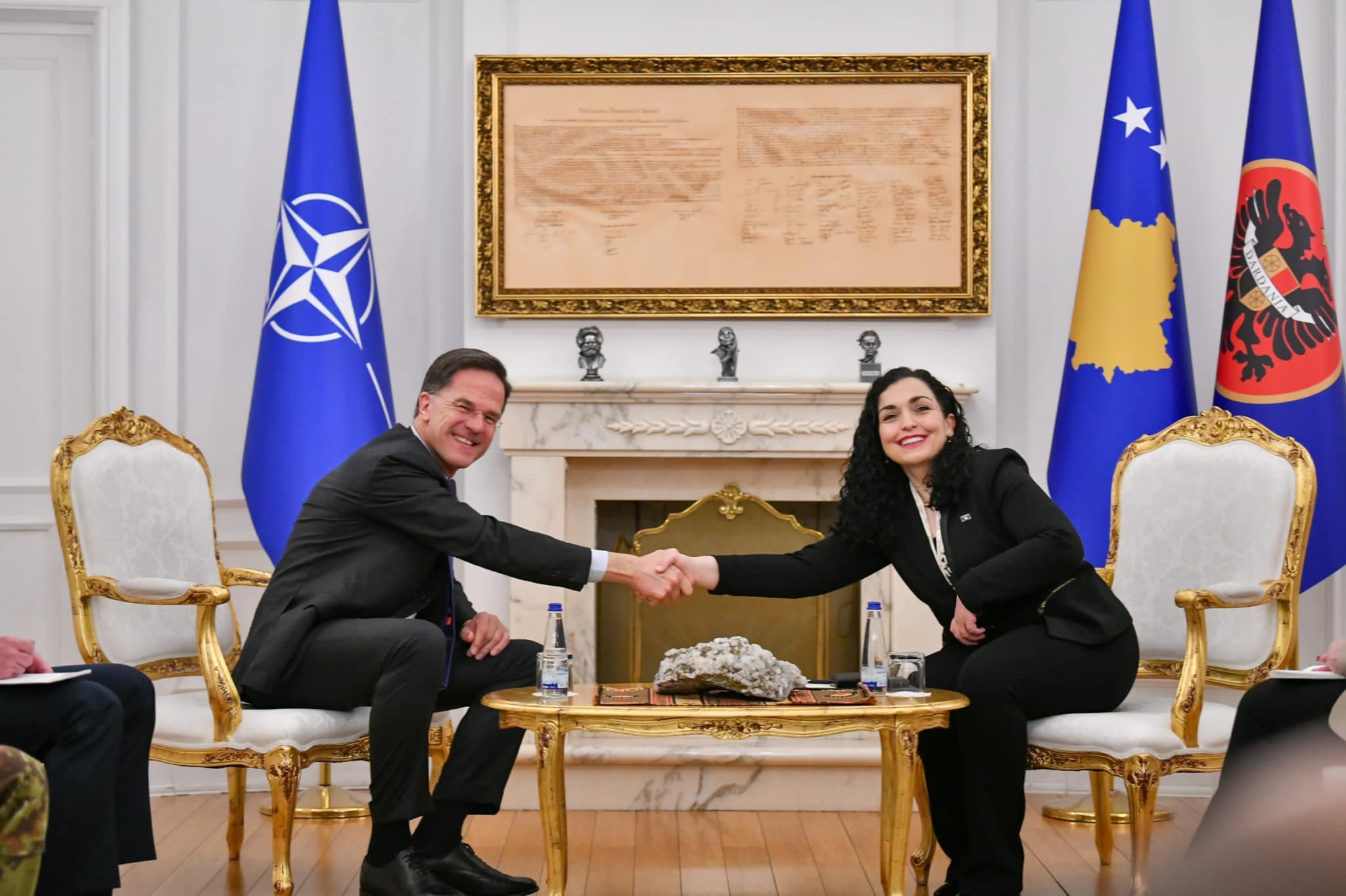 “Duhen kompromise të vështira”/ Rutte në Prishtinë: Vendimet duhen për paqe afatgjatë