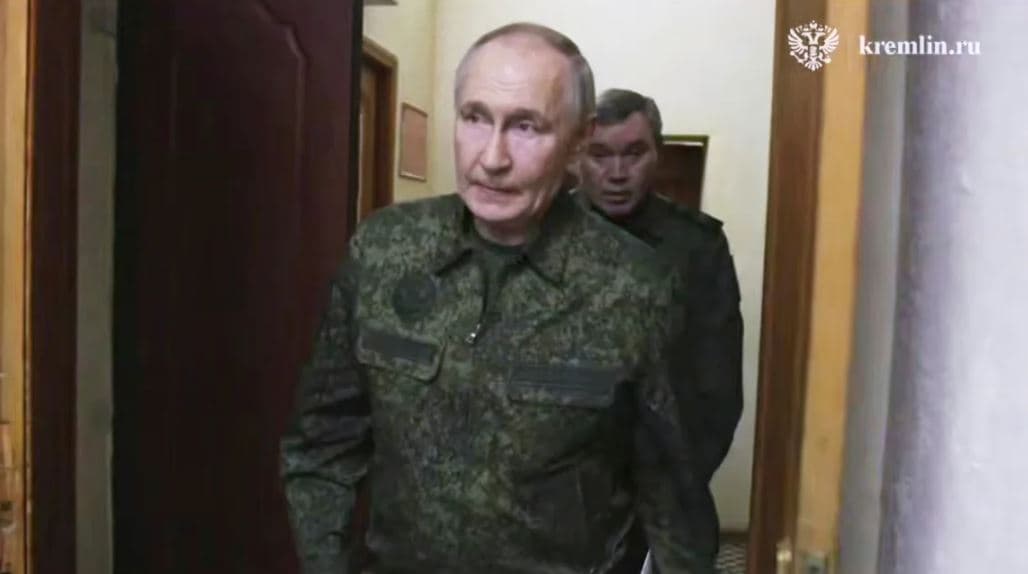  Rusia: Jemi në fazën finale të rimarrjes së Kurskut. Ekipi amerikan në Moskë për bisedime 
