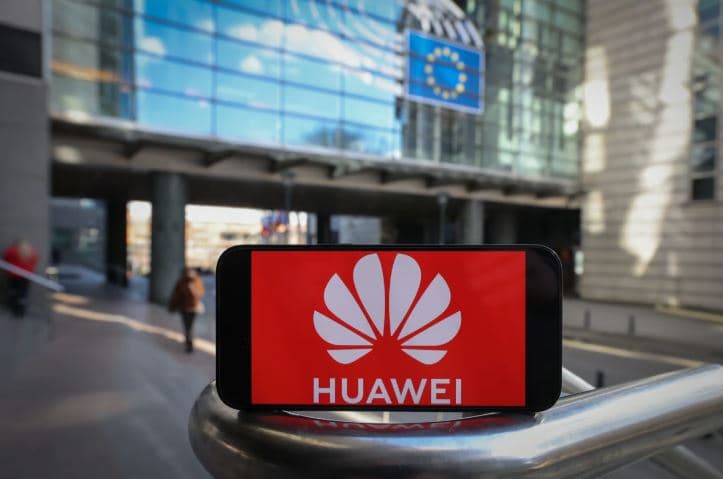 Akuza për korrupsion, Huawei ndalohet në Parlamentin Evropian 