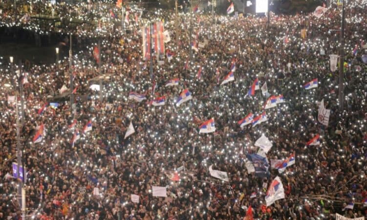 Protestat në Serbi, “dorëzohet” Vuçiç: E morëm mesazhin!