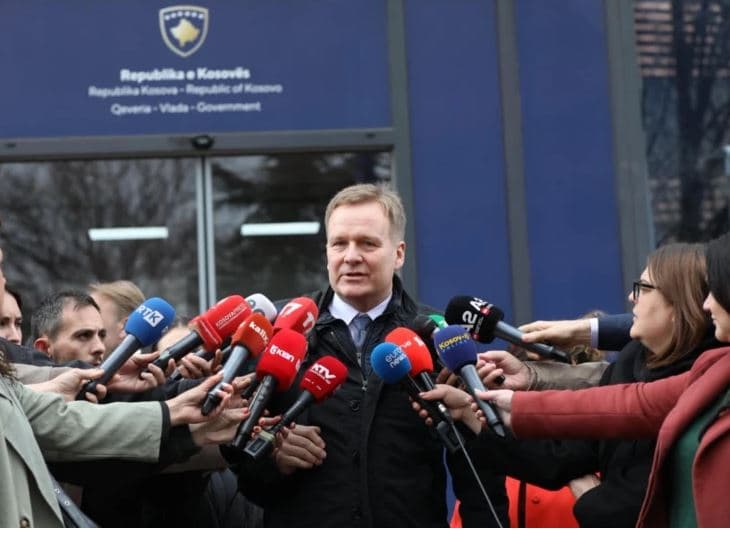Sorensen në Kosovë: Qëllimi është shtyrja përpara e dialogut. Kompromiset janë në dorën e palëve