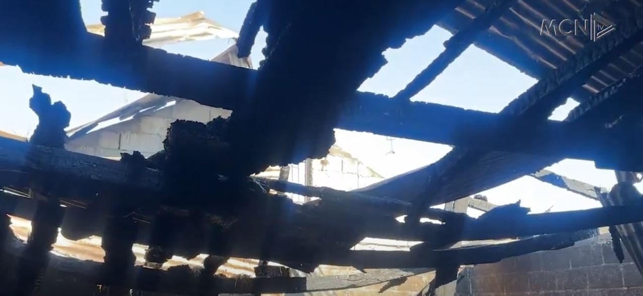 Zjarri në fermën e bagëtive në Lezhë, digjen 311 bagëti të imëta (VIDEO)