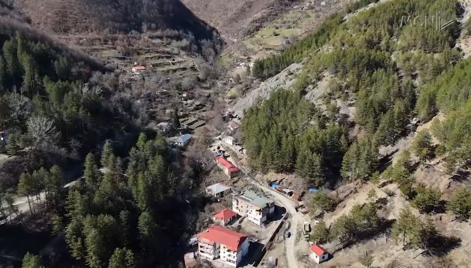 Nga lulëzimi industrial, te braktisja/ Sharrë Stravaj në Përrenjas, drejt shpopullimit (VIDEO)