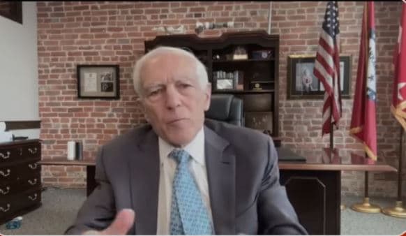 Clark: Serbia ta njohë Kosovën dhe bashkëpunimi ekonomik do të jetë i pashmangshëm