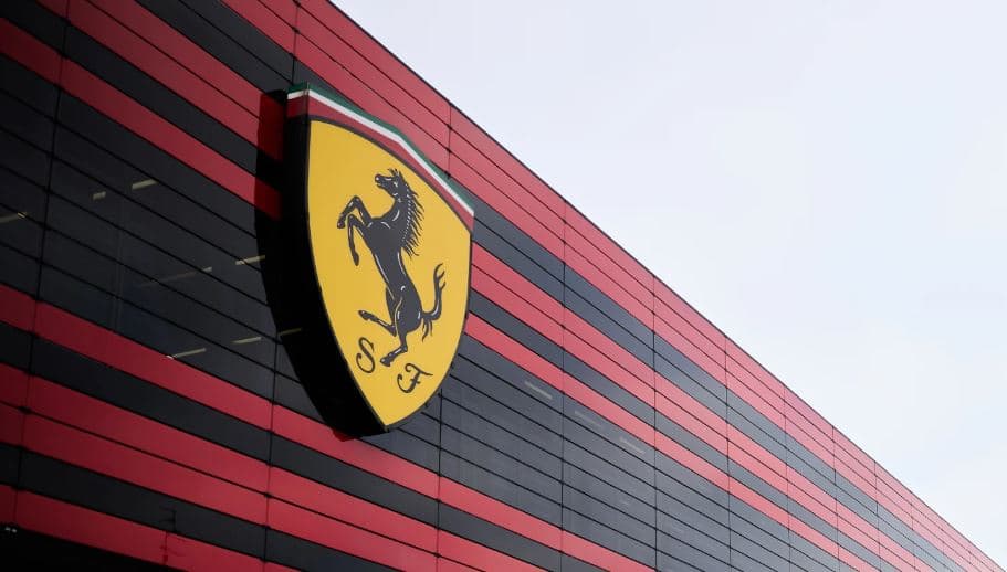Ferrari i përgjigjet tarifave amerikane, rrit çmimet deri në 10%