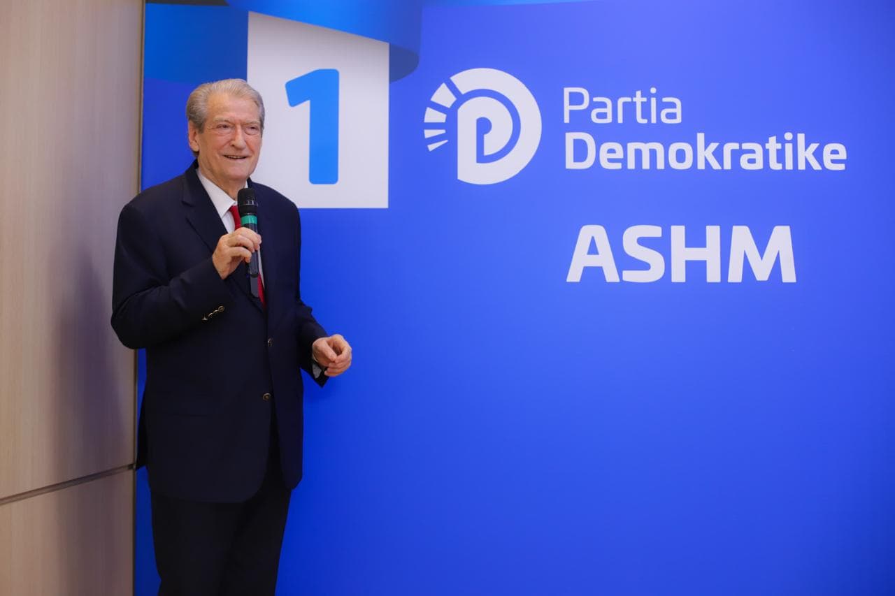 Berisha prezanton logon e fushatës: Kush voton PD është 1