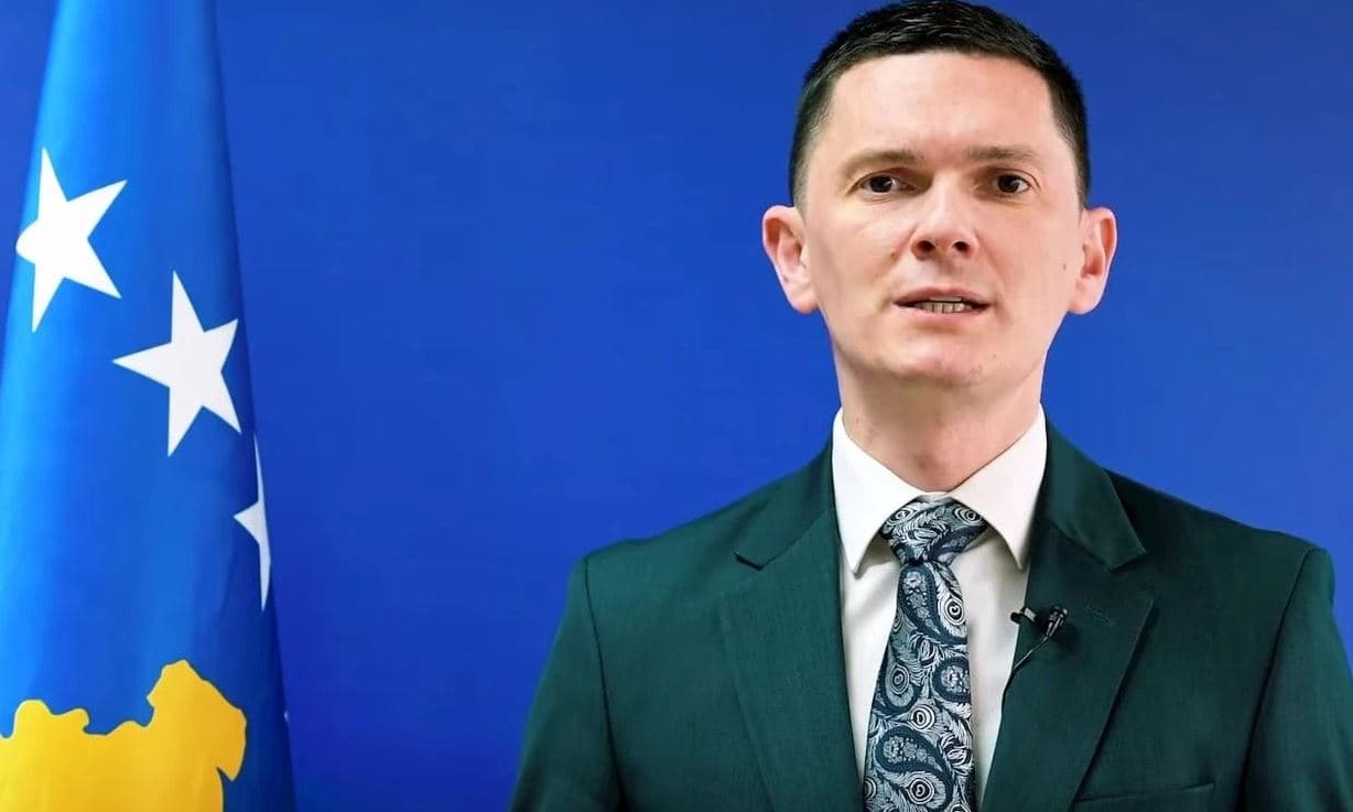 Zëvendësministri Dobruna braktisi konferencën në Tiranë: Kosova u trajtua pa respekt 